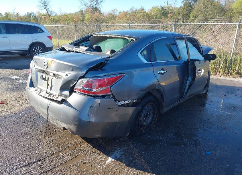 Photo 4 of 2015 Nissan Altima 2.5/2.5 S/2.5 SL/2.5 SV (VIN 1N4AL3AP5FC414266)