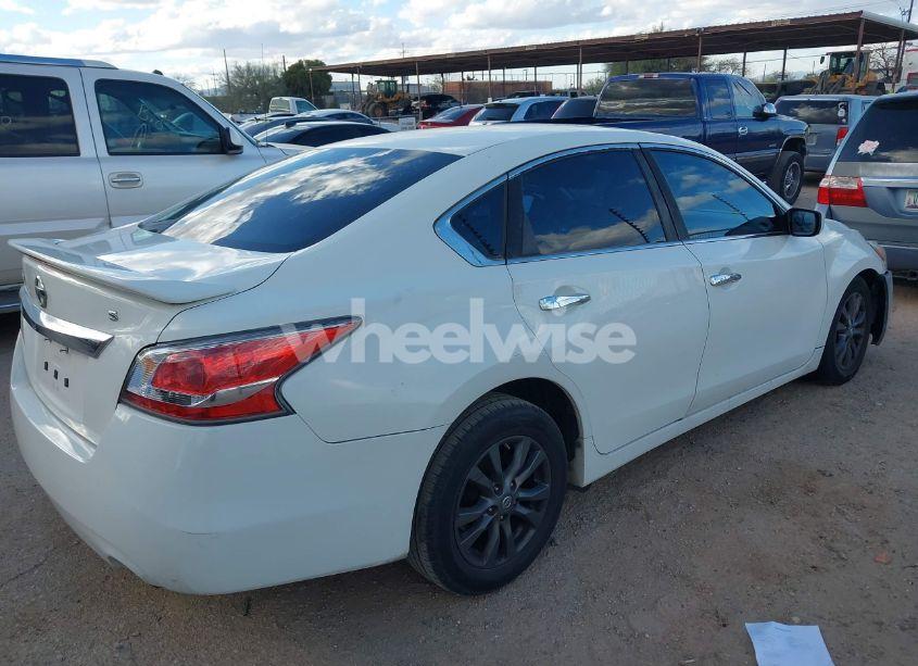 Photo 4 of 2015 Nissan Altima 2.5 S (VIN 1N4AL3AP5FC415840)