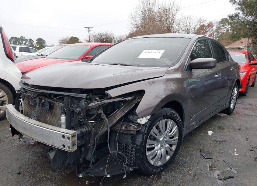 Photo 2 of 2015 Nissan Altima 2.5 S (VIN 1N4AL3AP5FC416230)