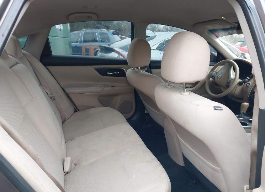 Photo 8 of 2015 Nissan Altima 2.5 S (VIN 1N4AL3AP5FC416230)