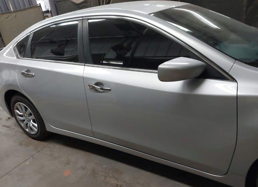 Photo 13 of 2015 Nissan Altima 2.5/2.5 S/2.5 SL/2.5 SV (VIN 1N4AL3AP5FC441709)