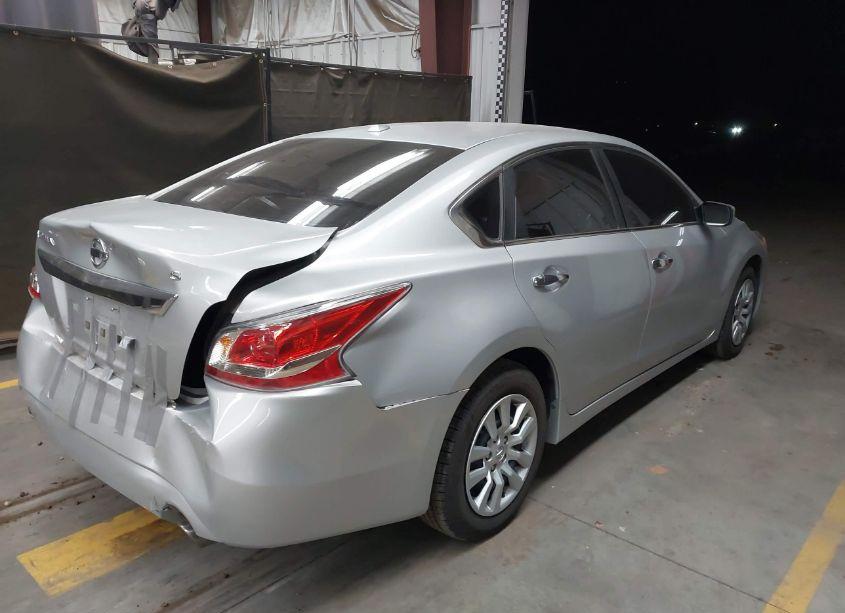 Photo 4 of 2015 Nissan Altima 2.5/2.5 S/2.5 SL/2.5 SV (VIN 1N4AL3AP5FC441709)