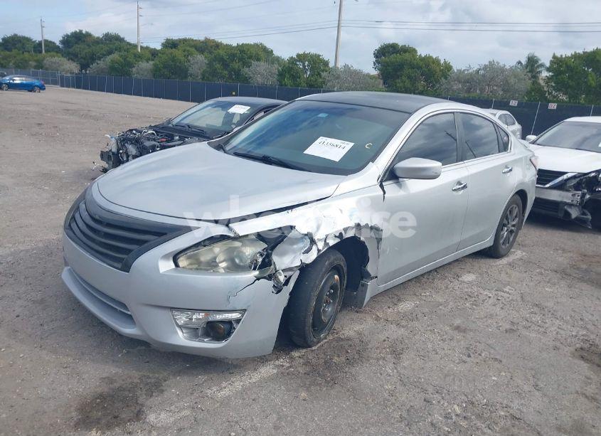 Photo 6 of 2015 Nissan Altima 2.5 S (VIN 1N4AL3AP5FC442553)