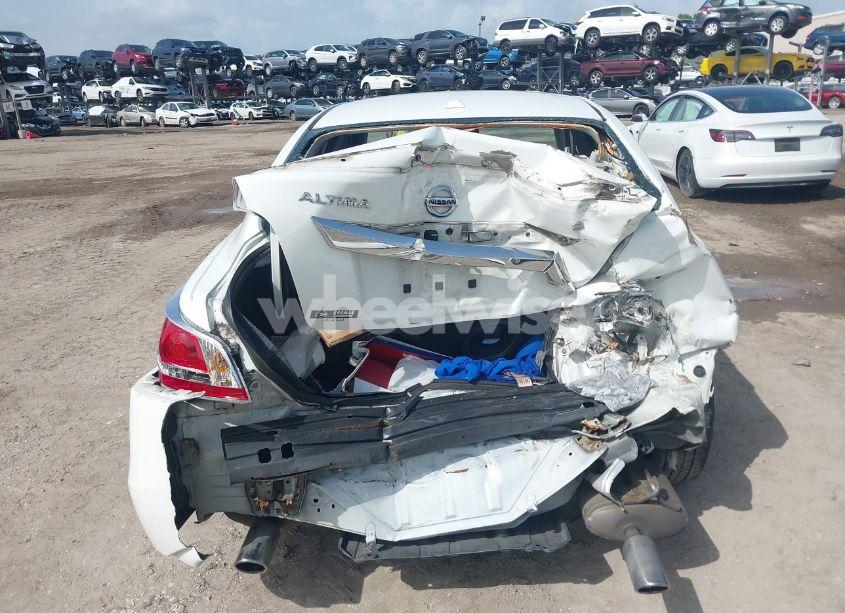 Photo 16 of 2015 Nissan Altima 2.5 S (VIN 1N4AL3AP5FC447834)