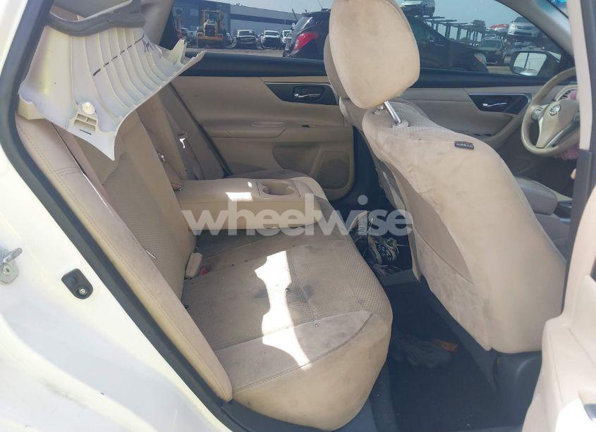 Photo 8 of 2015 Nissan Altima 2.5 S (VIN 1N4AL3AP5FC447834)