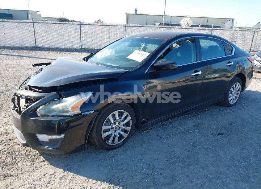 Photo 2 of 2015 Nissan Altima 2.5/2.5 S/2.5 SL/2.5 SV (VIN 1N4AL3AP5FC449096)