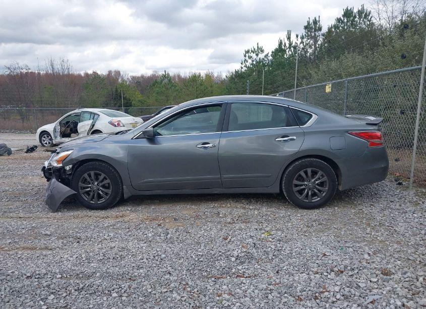 Photo 14 of 2015 Nissan Altima 2.5/S/SV/SL (VIN 1N4AL3AP5FC471552)