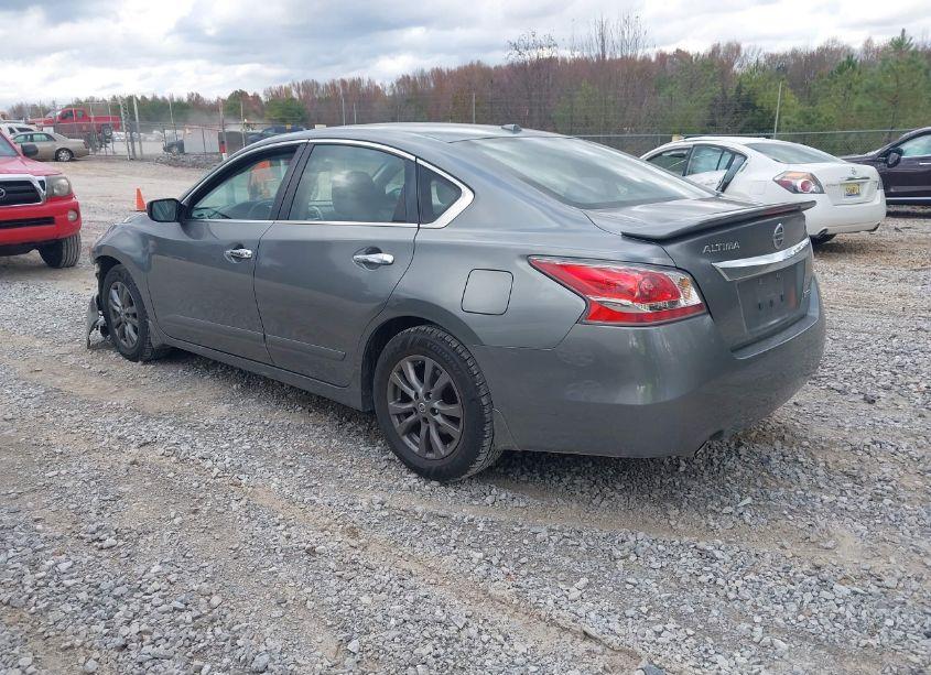 Photo 3 of 2015 Nissan Altima 2.5/S/SV/SL (VIN 1N4AL3AP5FC471552)