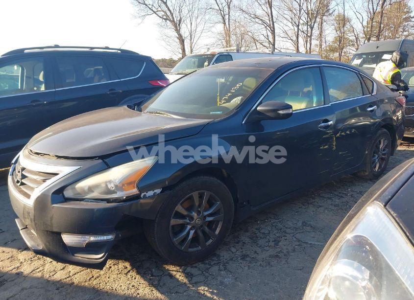 Photo 2 of 2015 Nissan Altima 2.5 S (VIN 1N4AL3AP5FC474130)