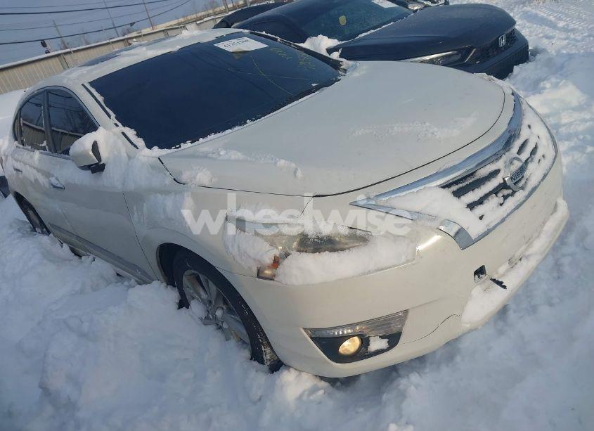 2015 Nissan Altima 2.5 SV (VIN 1N4AL3AP5FC477514) main photo