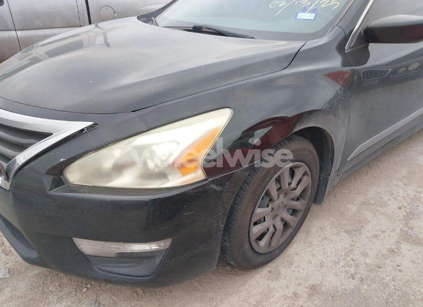 Photo 6 of 2015 Nissan Altima 2.5 S (VIN 1N4AL3AP5FC482759)