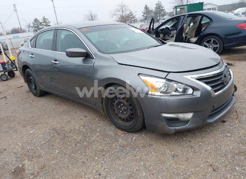 2015 Nissan Altima 2.5 S (VIN 1N4AL3AP5FC483040) main photo