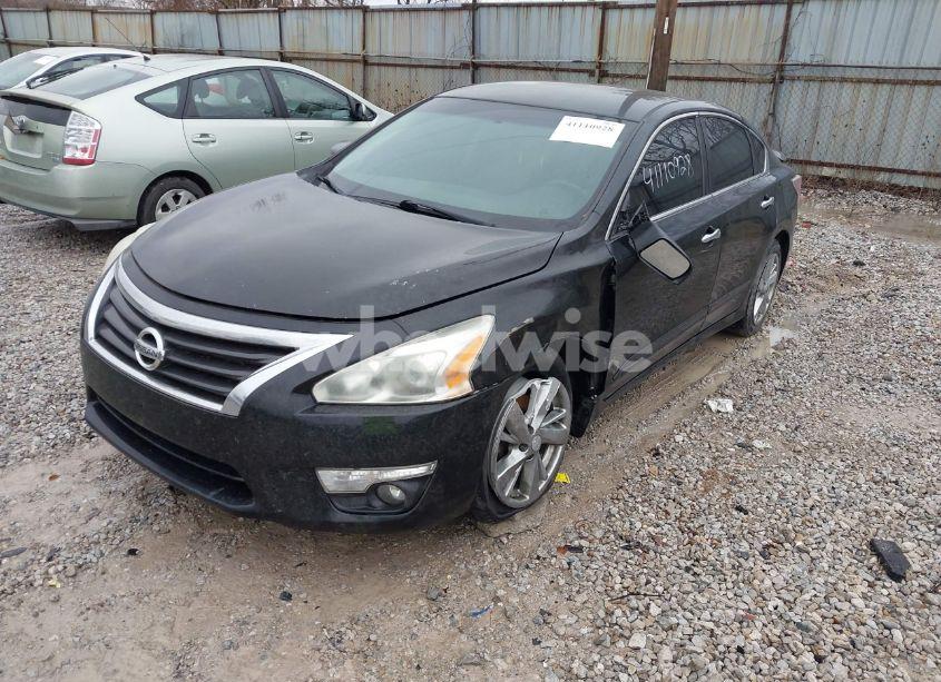 Photo 2 of 2015 Nissan Altima 2.5 SV (VIN 1N4AL3AP5FC485161)