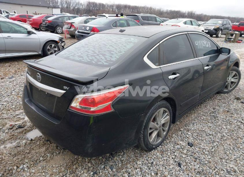 Photo 4 of 2015 Nissan Altima 2.5 SV (VIN 1N4AL3AP5FC485161)
