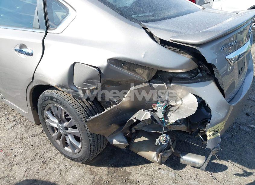 Photo 6 of 2015 Nissan Altima 2.5 S (VIN 1N4AL3AP5FC488383)