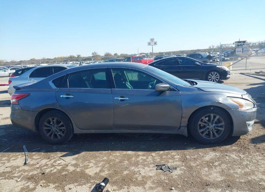 Photo 12 of 2015 Nissan Altima 2.5 S (VIN 1N4AL3AP5FC496807)