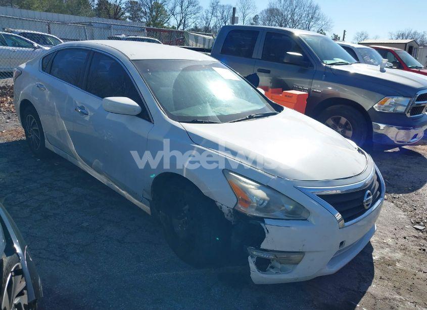 2015 Nissan Altima 2.5/2.5 S/2.5 SL/2.5 SV (VIN 1N4AL3AP5FC567553) main photo