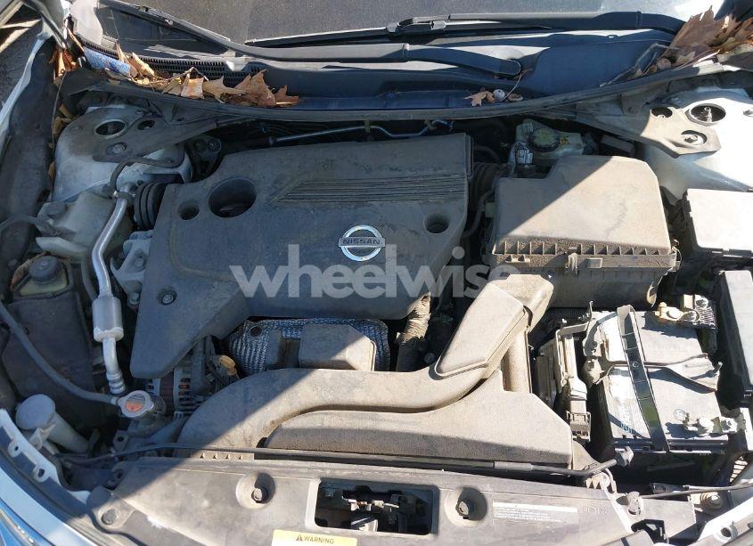 Photo 10 of 2015 Nissan Altima 2.5/2.5 S/2.5 SL/2.5 SV (VIN 1N4AL3AP5FC567553)