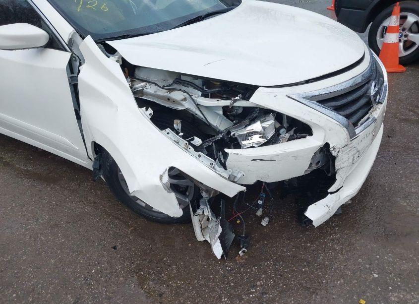 Photo 6 of 2015 Nissan Altima 2.5 S (VIN 1N4AL3AP5FC569822)