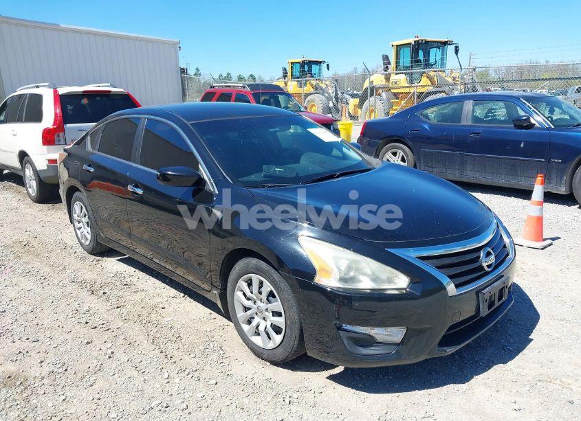 2015 Nissan Altima 2.5 S (VIN 1N4AL3AP5FC570162) main photo