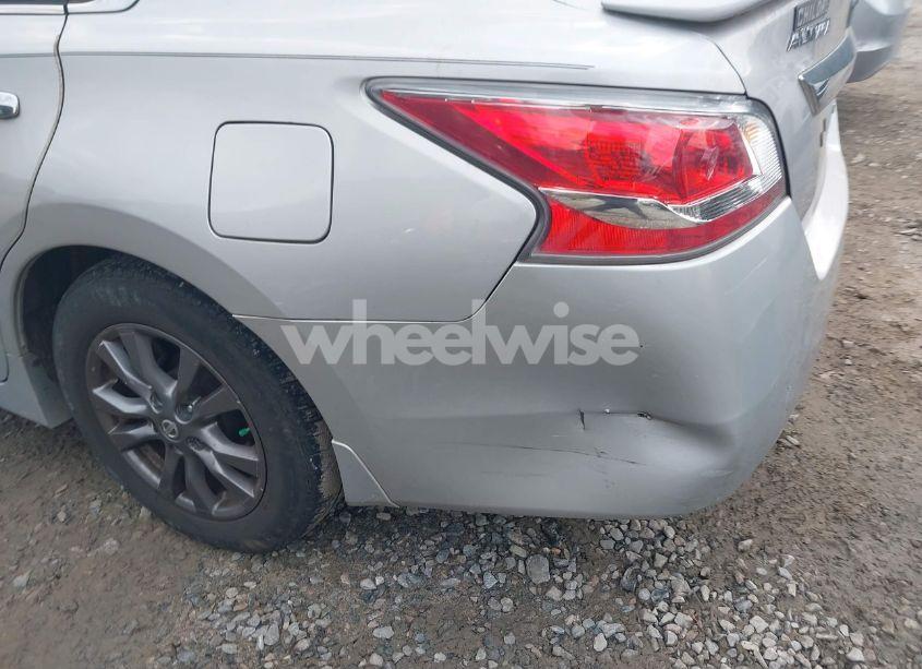 Photo 13 of 2015 Nissan Altima 2.5 S (VIN 1N4AL3AP5FC576740)