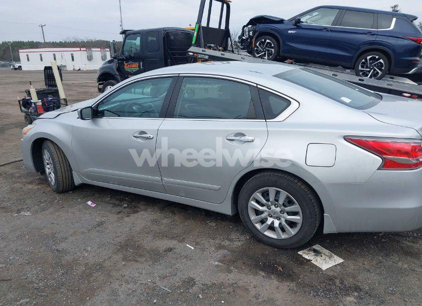 Photo 14 of 2015 Nissan Altima 2.5 S (VIN 1N4AL3AP5FC580836)