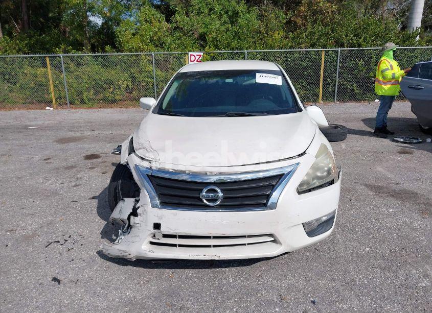 Photo 12 of 2015 Nissan Altima 2.5 S (VIN 1N4AL3AP5FC587740)