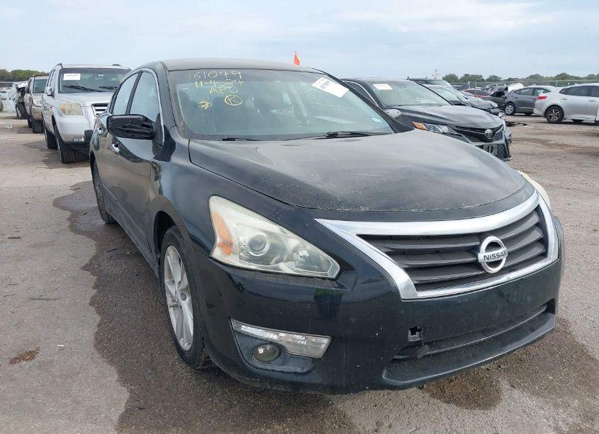 2015 Nissan Altima 2.5 SV (VIN 1N4AL3AP5FC596308) main photo