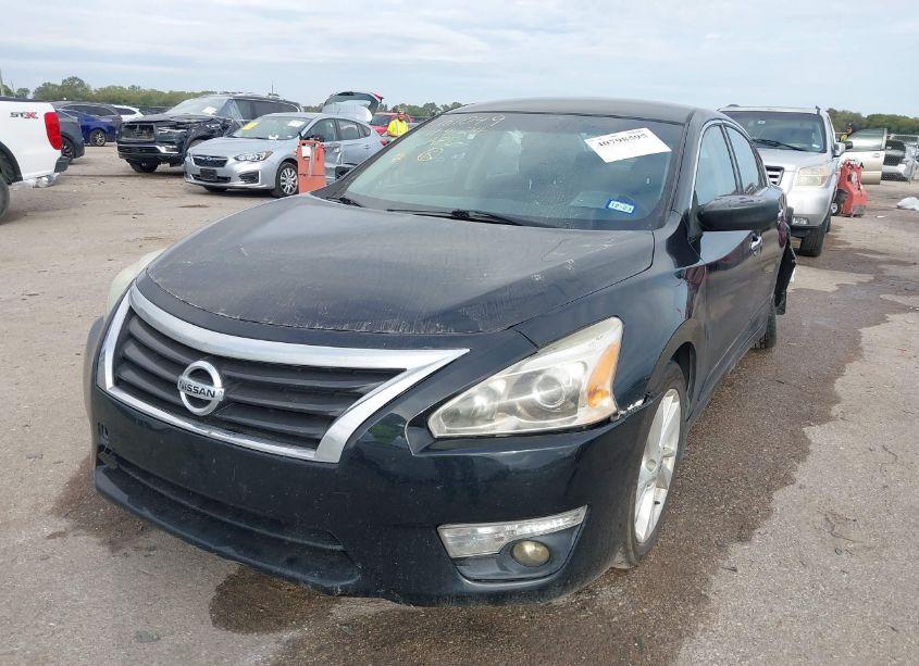 Photo 2 of 2015 Nissan Altima 2.5 SV (VIN 1N4AL3AP5FC596308)
