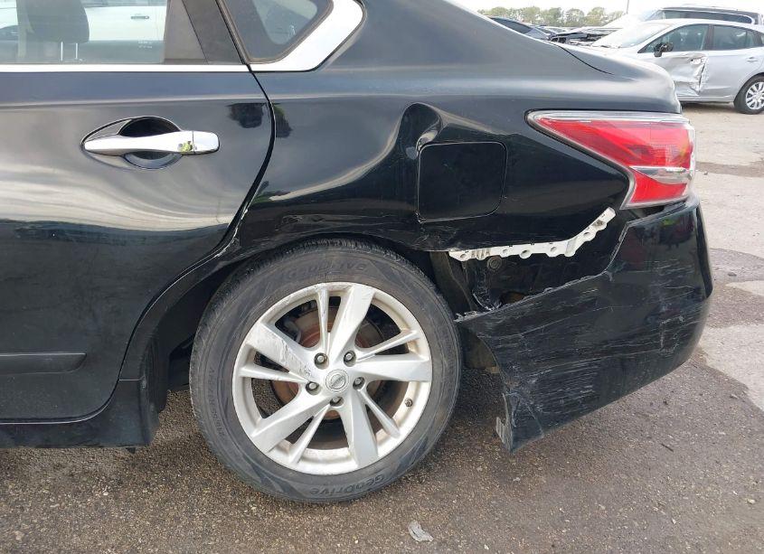 Photo 6 of 2015 Nissan Altima 2.5 SV (VIN 1N4AL3AP5FC596308)