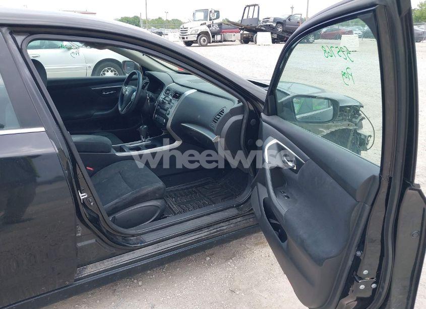 Photo 5 of 2015 Nissan Altima 2.5 S (VIN 1N4AL3AP5FN308694)