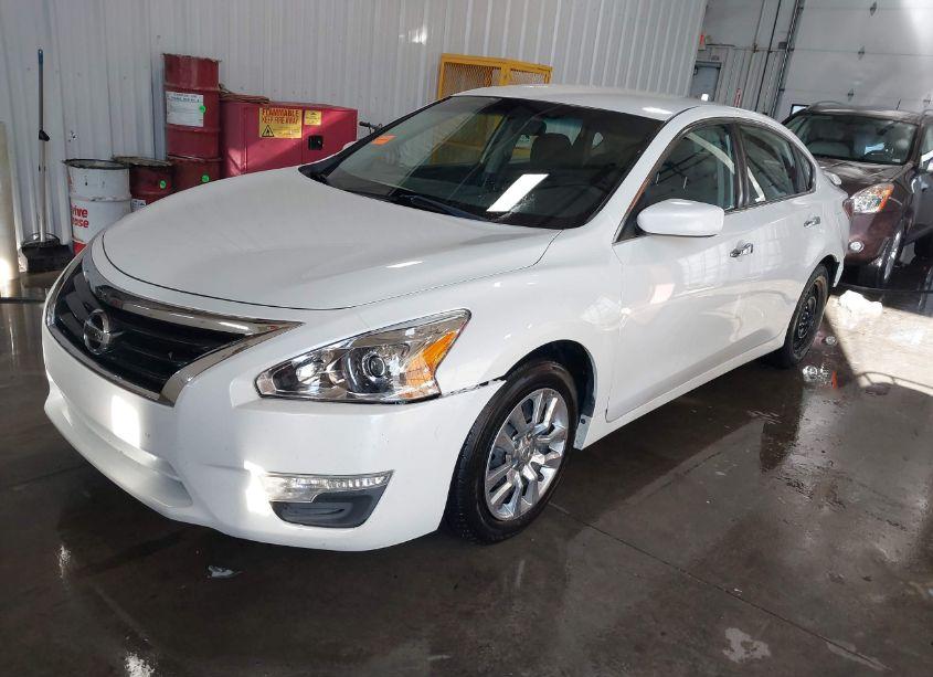 Photo 2 of 2015 Nissan Altima 2.5/2.5 S/2.5 SL/2.5 SV (VIN 1N4AL3AP5FN309585)