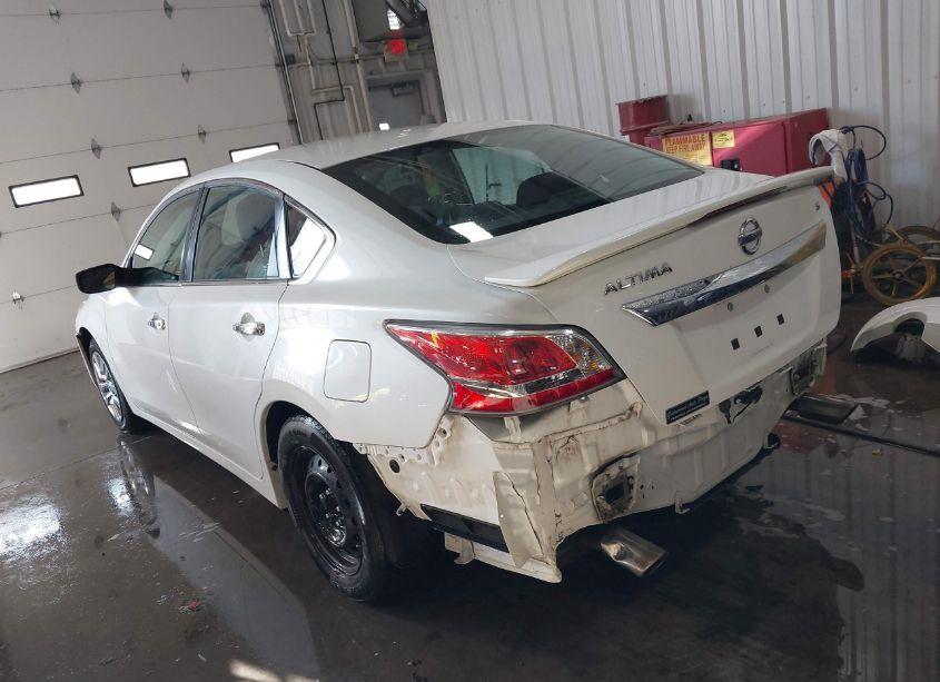 Photo 3 of 2015 Nissan Altima 2.5/2.5 S/2.5 SL/2.5 SV (VIN 1N4AL3AP5FN309585)