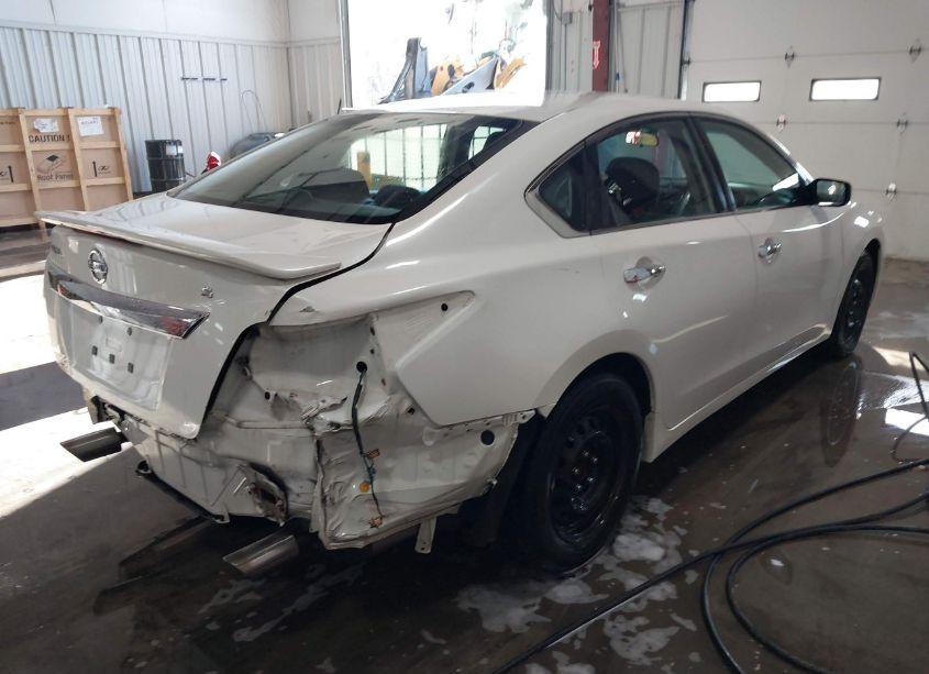 Photo 4 of 2015 Nissan Altima 2.5/2.5 S/2.5 SL/2.5 SV (VIN 1N4AL3AP5FN309585)