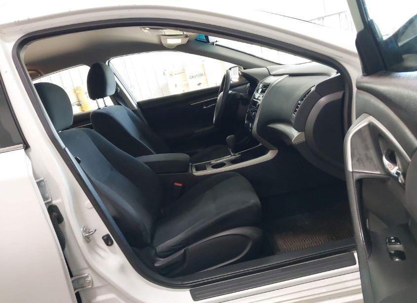 Photo 5 of 2015 Nissan Altima 2.5/2.5 S/2.5 SL/2.5 SV (VIN 1N4AL3AP5FN309585)