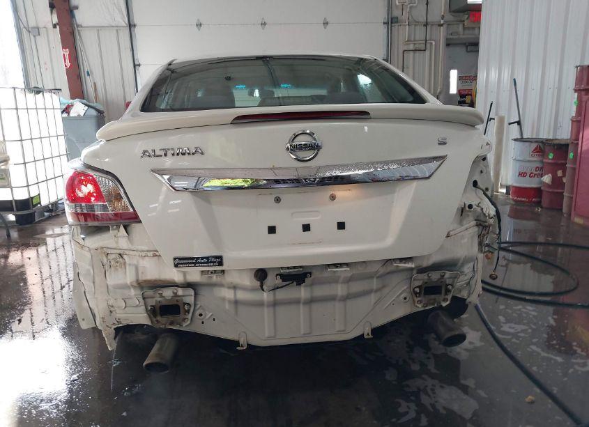 Photo 6 of 2015 Nissan Altima 2.5/2.5 S/2.5 SL/2.5 SV (VIN 1N4AL3AP5FN309585)