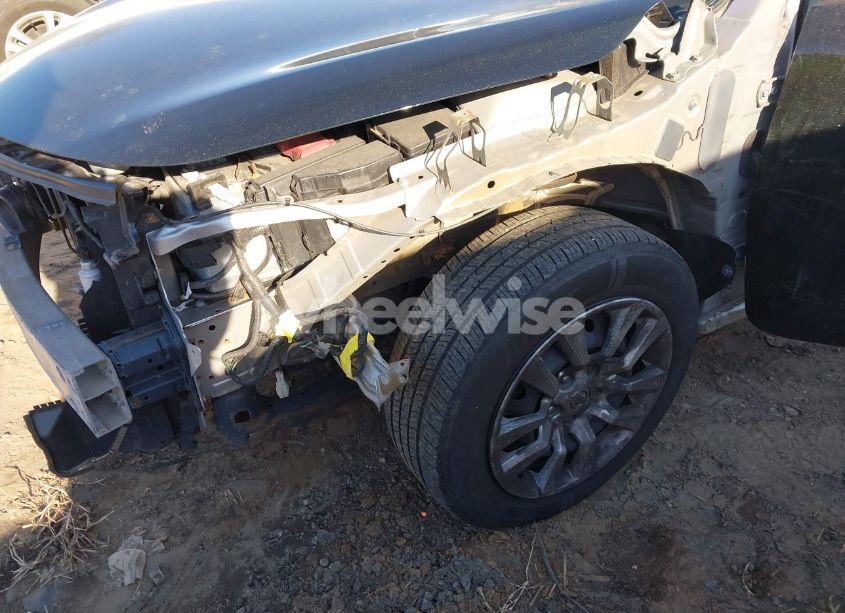 Photo 17 of 2015 Nissan Altima 2.5/2.5 S/2.5 SL/2.5 SV (VIN 1N4AL3AP5FN312695)