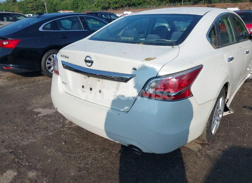 Photo 16 of 2015 Nissan Altima 2.5 S (VIN 1N4AL3AP5FN328444)