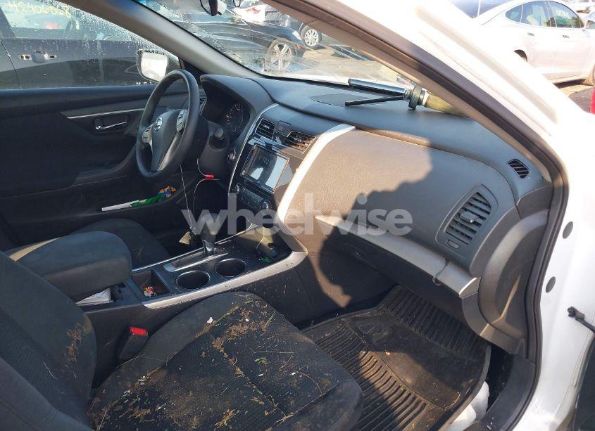 Photo 5 of 2015 Nissan Altima 2.5 S (VIN 1N4AL3AP5FN328444)