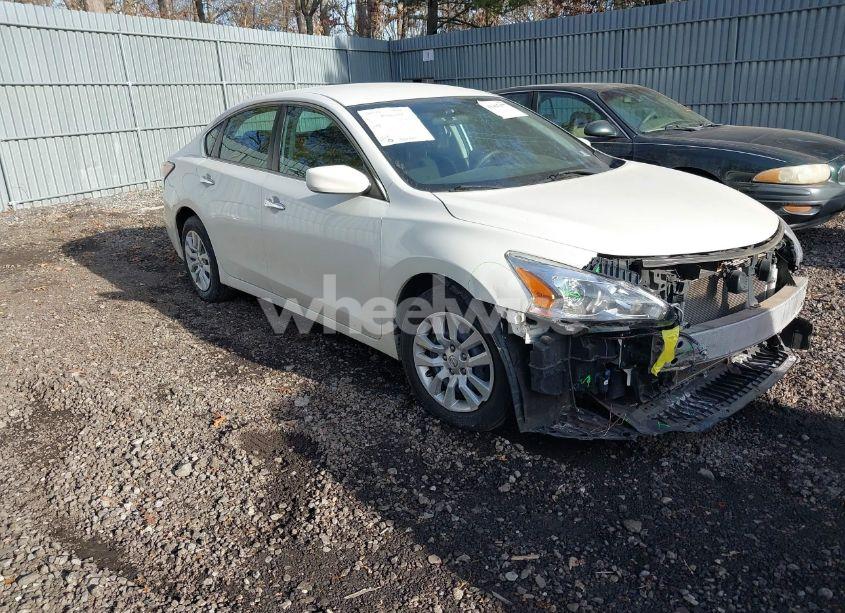 2015 Nissan Altima 2.5/2.5 S/2.5 SL/2.5 SV (VIN 1N4AL3AP5FN344336) main photo