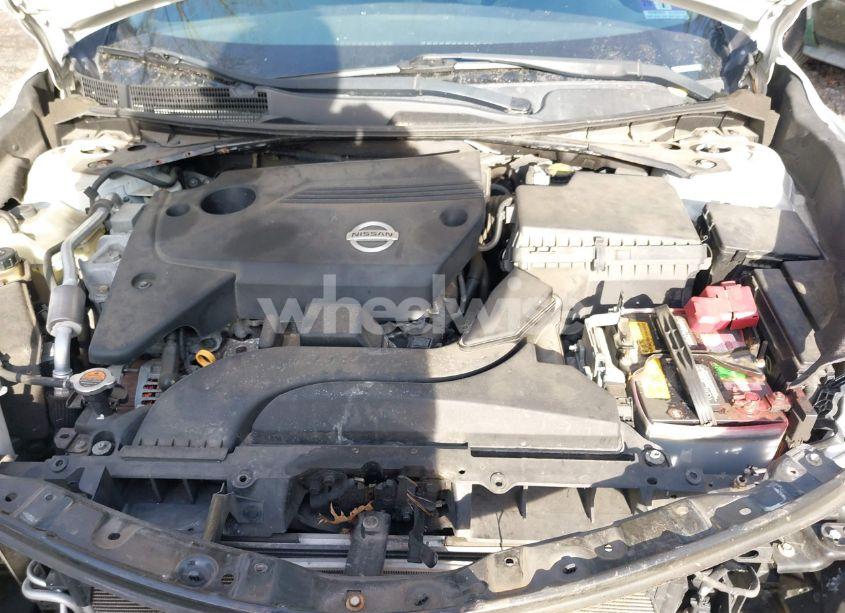 Photo 10 of 2015 Nissan Altima 2.5/2.5 S/2.5 SL/2.5 SV (VIN 1N4AL3AP5FN344336)