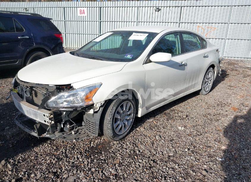 Photo 2 of 2015 Nissan Altima 2.5/2.5 S/2.5 SL/2.5 SV (VIN 1N4AL3AP5FN344336)