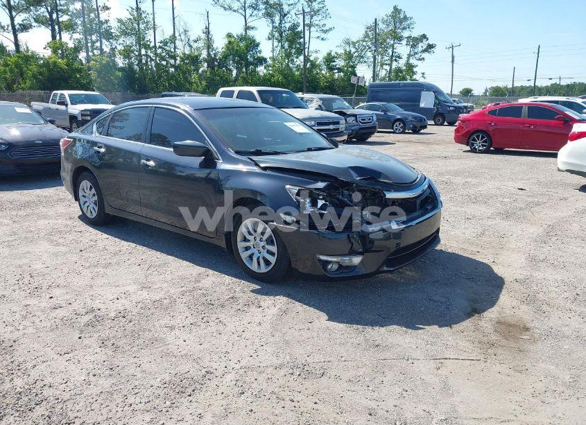 2015 Nissan Altima 2.5 S (VIN 1N4AL3AP5FN353439) main photo
