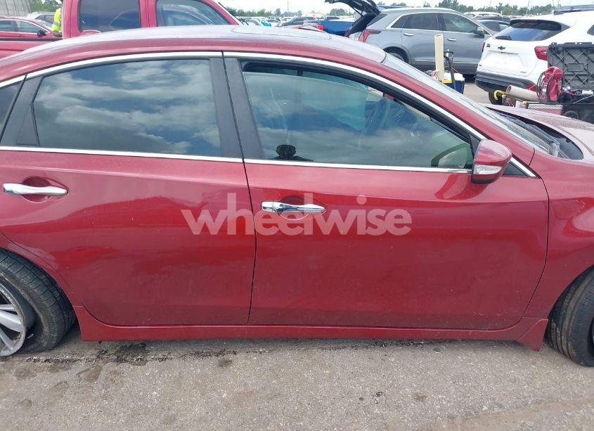 Photo 13 of 2015 Nissan Altima 2.5 SL (VIN 1N4AL3AP5FN356972)