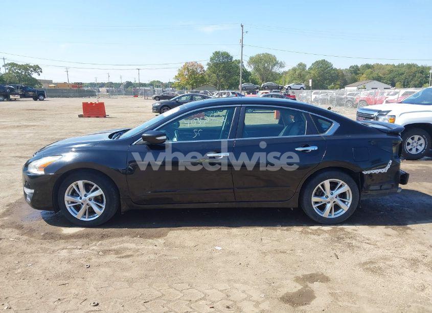Photo 15 of 2015 Nissan Altima 2.5 SL (VIN 1N4AL3AP5FN358396)