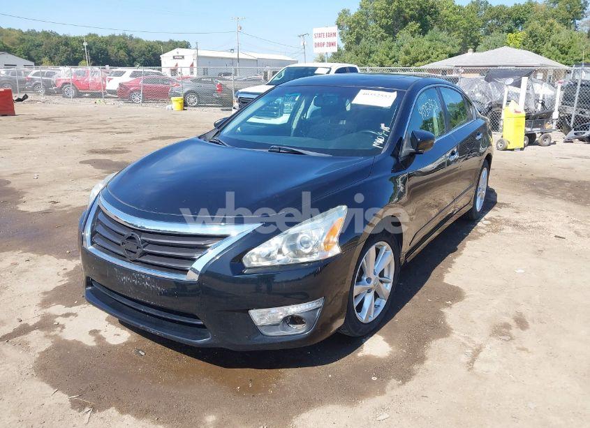 Photo 2 of 2015 Nissan Altima 2.5 SL (VIN 1N4AL3AP5FN358396)