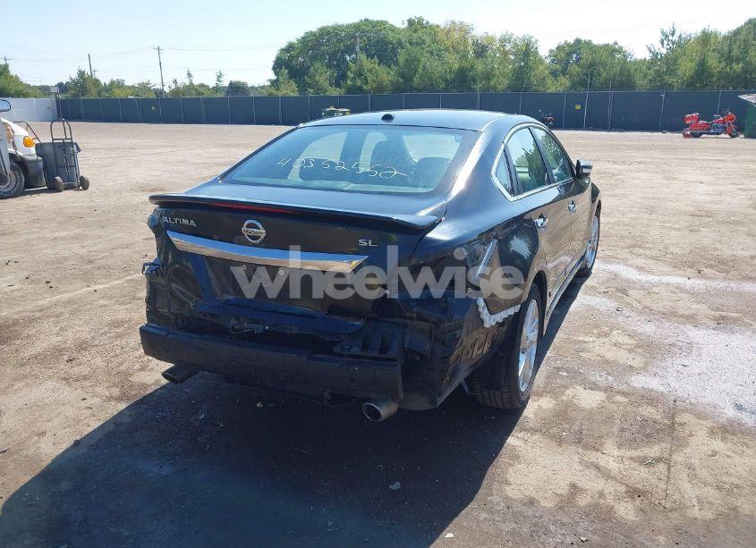Photo 4 of 2015 Nissan Altima 2.5 SL (VIN 1N4AL3AP5FN358396)