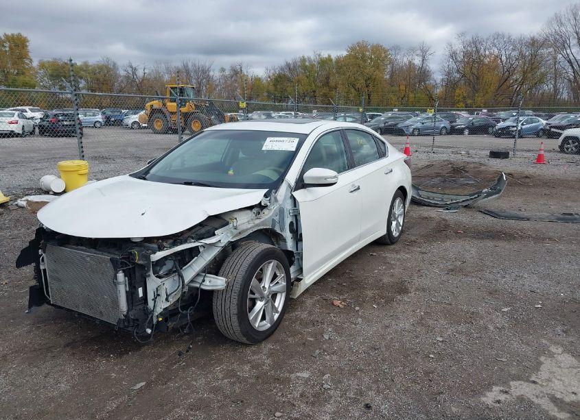 Photo 2 of 2015 Nissan Altima 2.5 SL (VIN 1N4AL3AP5FN360682)