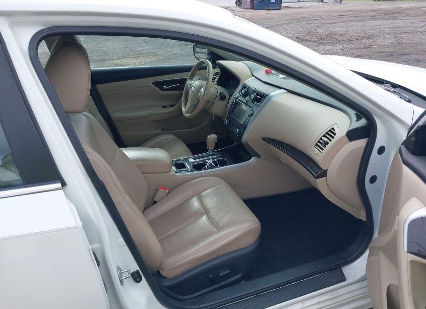 Photo 5 of 2015 Nissan Altima 2.5 SL (VIN 1N4AL3AP5FN360682)