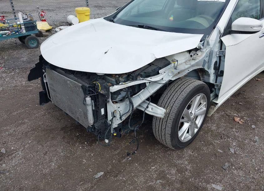 Photo 6 of 2015 Nissan Altima 2.5 SL (VIN 1N4AL3AP5FN360682)